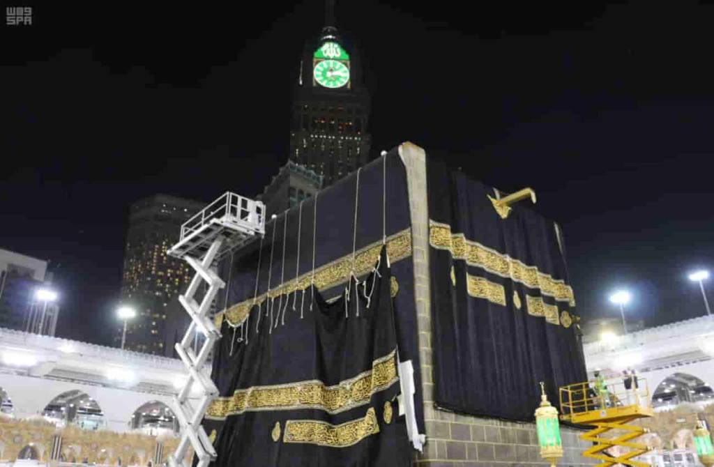 This year Kaaba Kiswah to be replaced on the 1st Muharram - Saudi-Expatriates.com.jpg